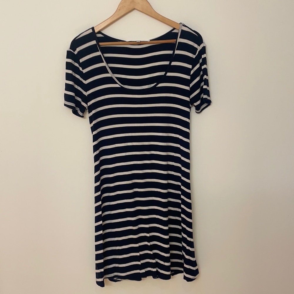 Lovers + Friends Striped White and Blue Short Casual T-Shirt Dress